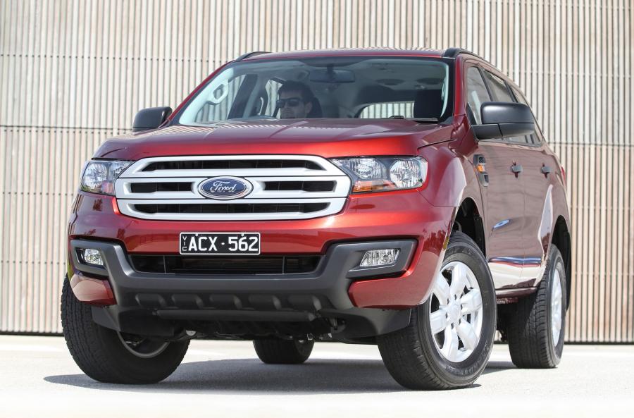  Ford Everest Ambiete 2015 года  (AU) (фото 2 из 40)